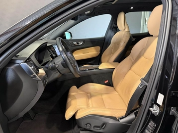Image véhicule Volvo XC60 (9) Image véhicule Volvo XC60 (9)