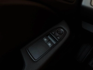 Image véhicule  Renault CLIO (18)
