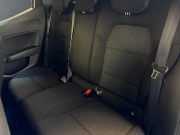 Image véhicule  Renault CLIO (10)