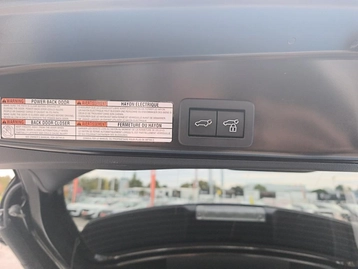 Image véhicule  Toyota YARIS CROSS (29)