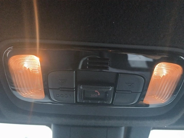 Image véhicule  Toyota YARIS CROSS (25)