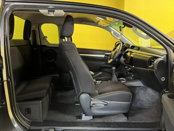 Image véhicule  Toyota Hilux (4)
