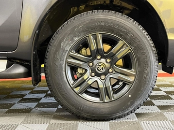 Image véhicule  Toyota Hilux (14)