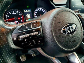 Image véhicule  Kia RIO (6)