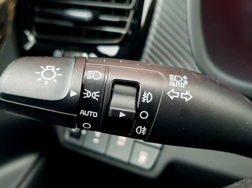 Image véhicule  Kia RIO (9)