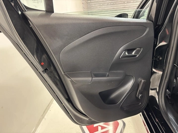 Image véhicule Opel CORSA (17) Image véhicule Opel CORSA (17)