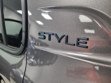 Image véhicule  Peugeot 208 (11)