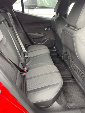 Image véhicule  Peugeot 2008 (11)