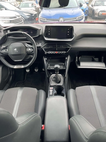 Image véhicule  Peugeot 2008 (13)