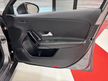 Image véhicule  Mercedes CLASSE A (24)