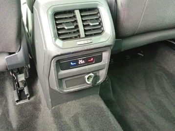 Image véhicule Volkswagen TIGUAN (25) Image véhicule Volkswagen TIGUAN (25)