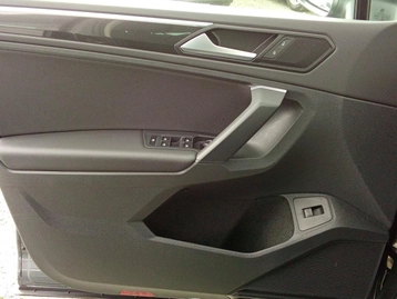 Image véhicule Volkswagen TIGUAN (49) Image véhicule Volkswagen TIGUAN (49)