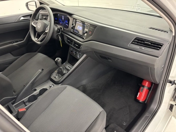 Image véhicule  Volkswagen POLO (24)
