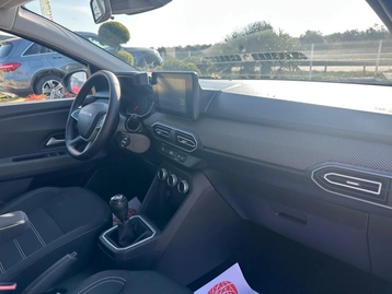 Image véhicule  Dacia SANDERO (15)