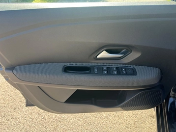 Image véhicule  Dacia SANDERO (24)