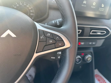 Image véhicule  Dacia SANDERO (32)