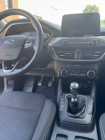 Image véhicule  Ford FOCUS (16)