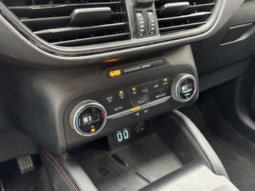 Image véhicule  Ford KUGA (25)