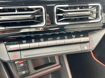 Image véhicule  Renault RENAULT 5 E-TECH ELECTRIQUE (8)