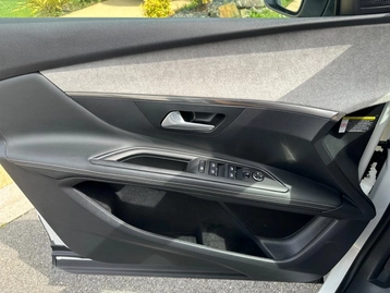 Image véhicule  Peugeot 3008 (38)