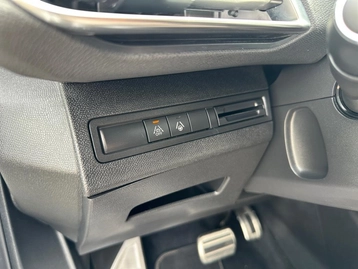 Image véhicule  Peugeot 3008 (35)