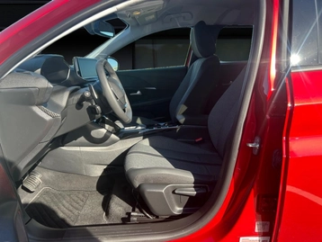 Image véhicule  Peugeot 208 (8)