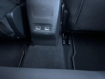 Image véhicule  Peugeot 208 (38)