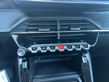 Image véhicule  Peugeot 208 (26)