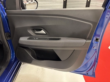 Image véhicule  Dacia SANDERO (22)