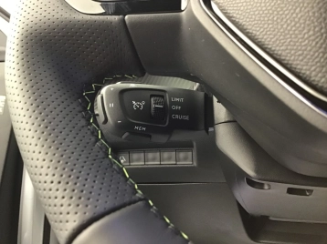 Image véhicule  Peugeot 2008 (23)