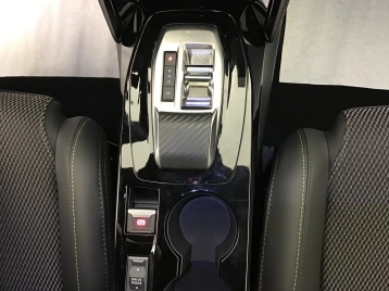 Image véhicule  Peugeot 2008 (21)