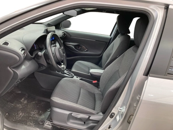 Image véhicule  Toyota YARIS CROSS (7)