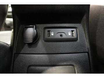 Image véhicule  Renault SCENIC (28)