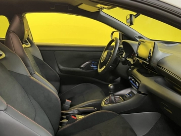 Image véhicule  Toyota YARIS (33)