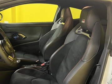 Image véhicule  Toyota YARIS (12)