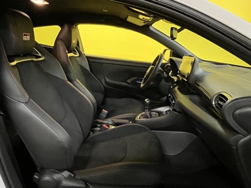 Image véhicule  Toyota YARIS (34)