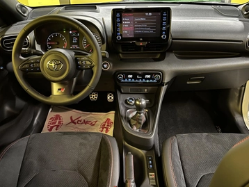Image véhicule  Toyota YARIS (36)