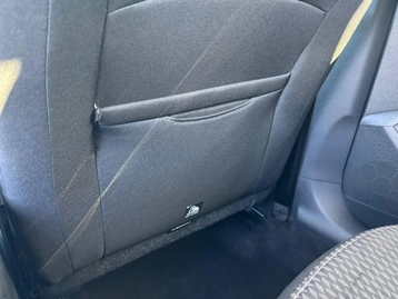 Image véhicule  Skoda FABIA (51)