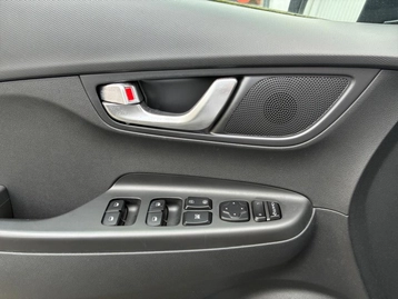 Image véhicule  Hyundai KONA (19)