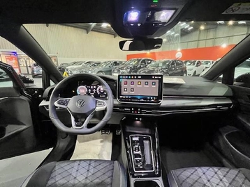 Image véhicule  Volkswagen GOLF (17)