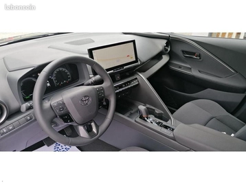 Image véhicule  Toyota C-HR (2)