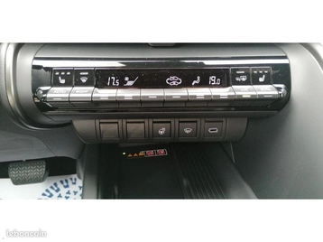 Image véhicule  Toyota C-HR (10)