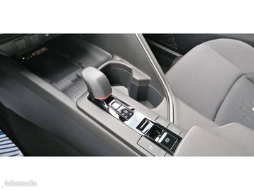 Image véhicule  Toyota C-HR (11)