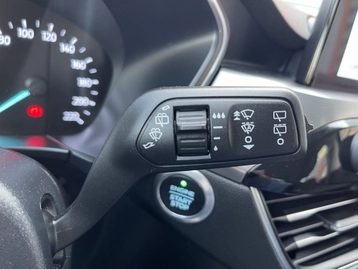 Image véhicule  Ford KUGA (12)