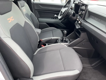 Image véhicule  Dacia DUSTER (13)