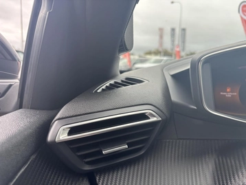 Image véhicule  Peugeot 2008 (13)