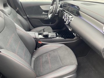 Image véhicule  Mercedes CLA (17)