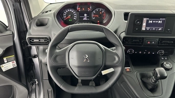 Image véhicule  Peugeot PARTNER DANGEL 4X4 (5)