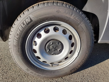 Image véhicule  Peugeot PARTNER DANGEL 4X4 (17)