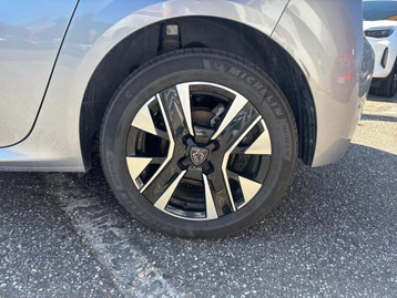 Image véhicule  Peugeot 208 (7)